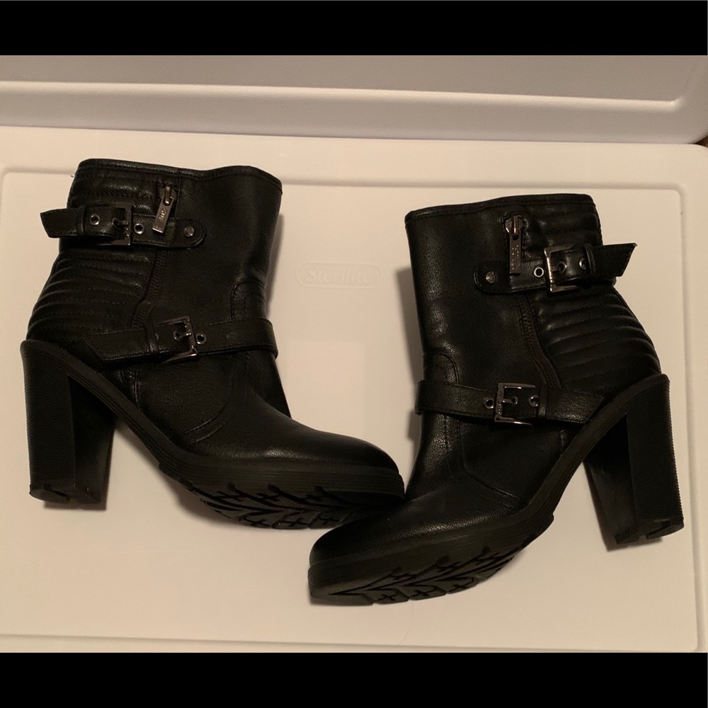 Guess Boots - Picture 13 of 14